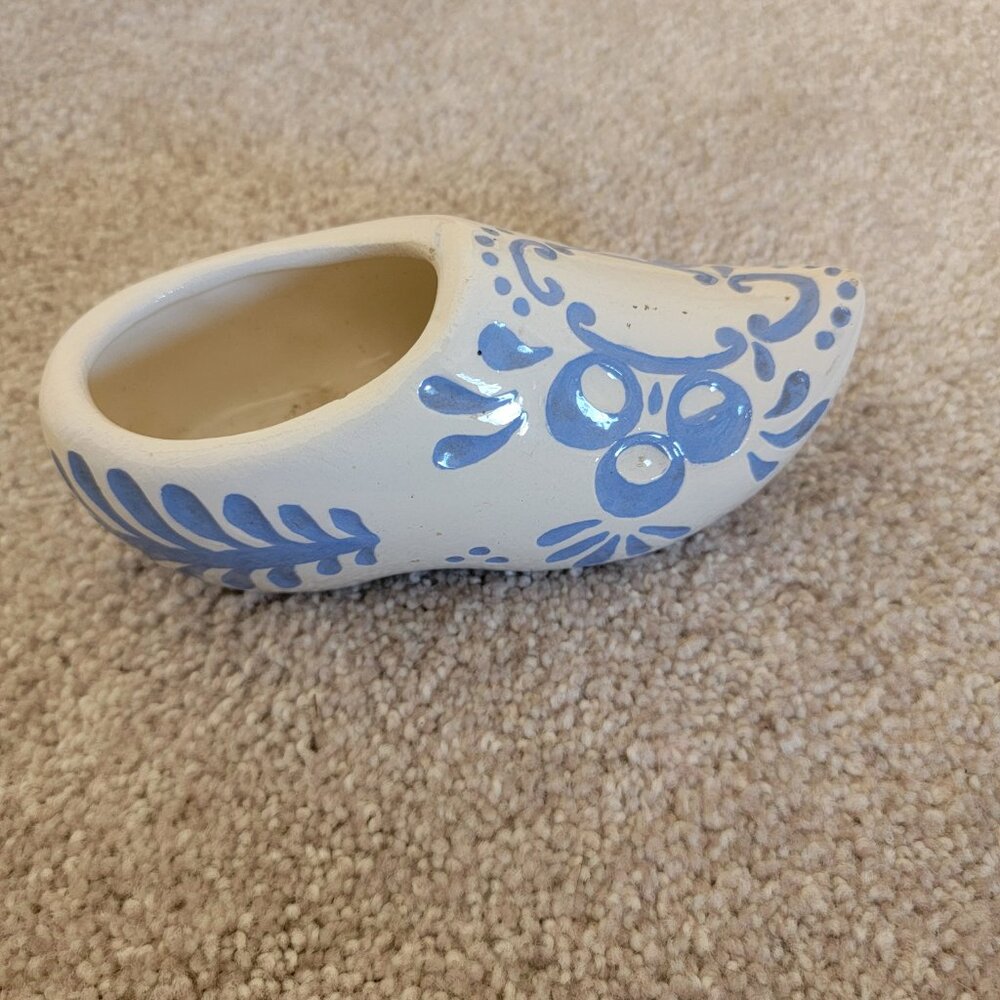 Cute Hand Painted Blue and White Clog - Picture 5 of 5